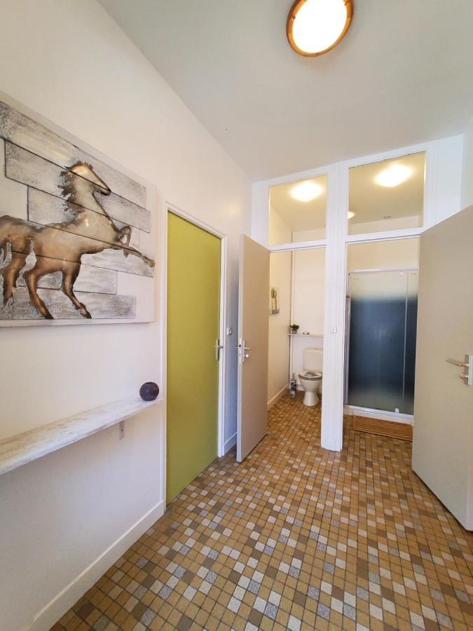 Chez Jollyjune, A Moins D'Une Heure Du Mont Saint Michel Champeaux Eksteriør bilde
